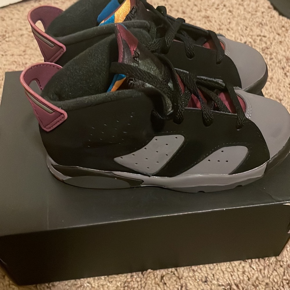 COPY - Toddler Jordan Shoes - Picture 2 of 6